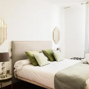 https://apartamentos-turisticos-torre-de-la-plata.es-andalucia.com